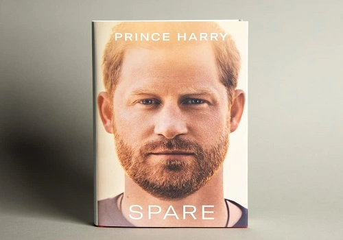 imagem promocional da capa do livro do príncipe Harry "Spare".