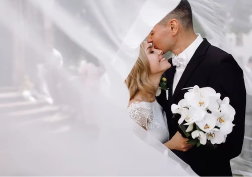 Sites para fazer lista online de casamento ( Imagem: Freepik)