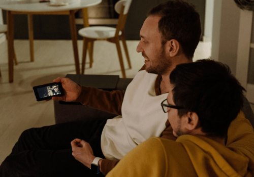 Como fazer para assistir televisão no celular? Veja os melhores apps